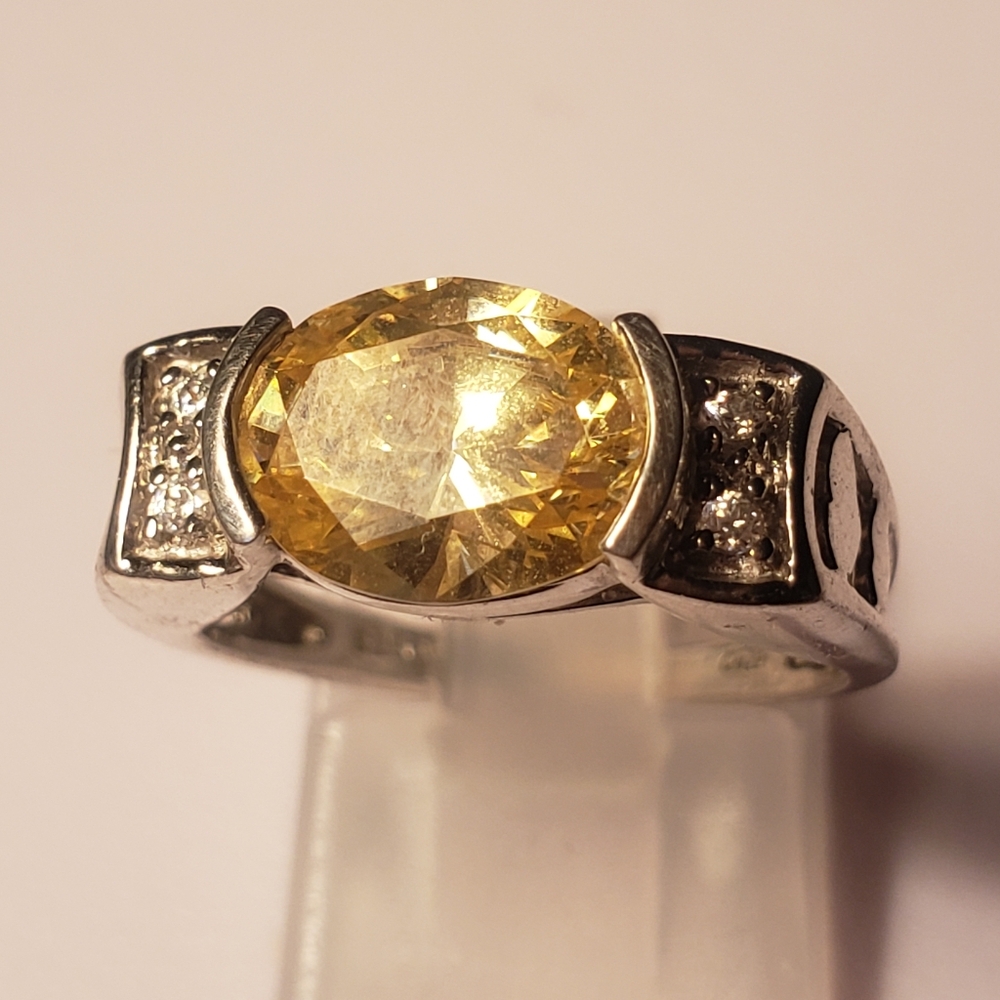 Victoria Wieck Canary Quartz Ring